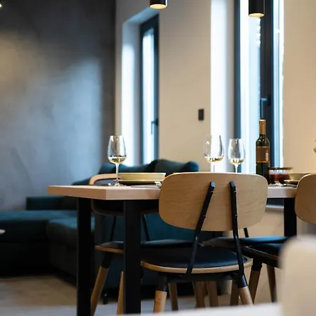 Tonina Studio: Center Apartment *